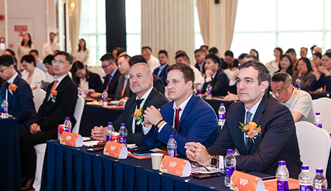 Meitu (China) Accepts Award on Behalf of Meitu Group as Meitu Wins LIXIL 2026